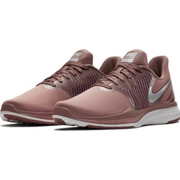 nike women's in season tr 8